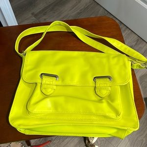 NWOT Mondani New York Neon Yellow Bag